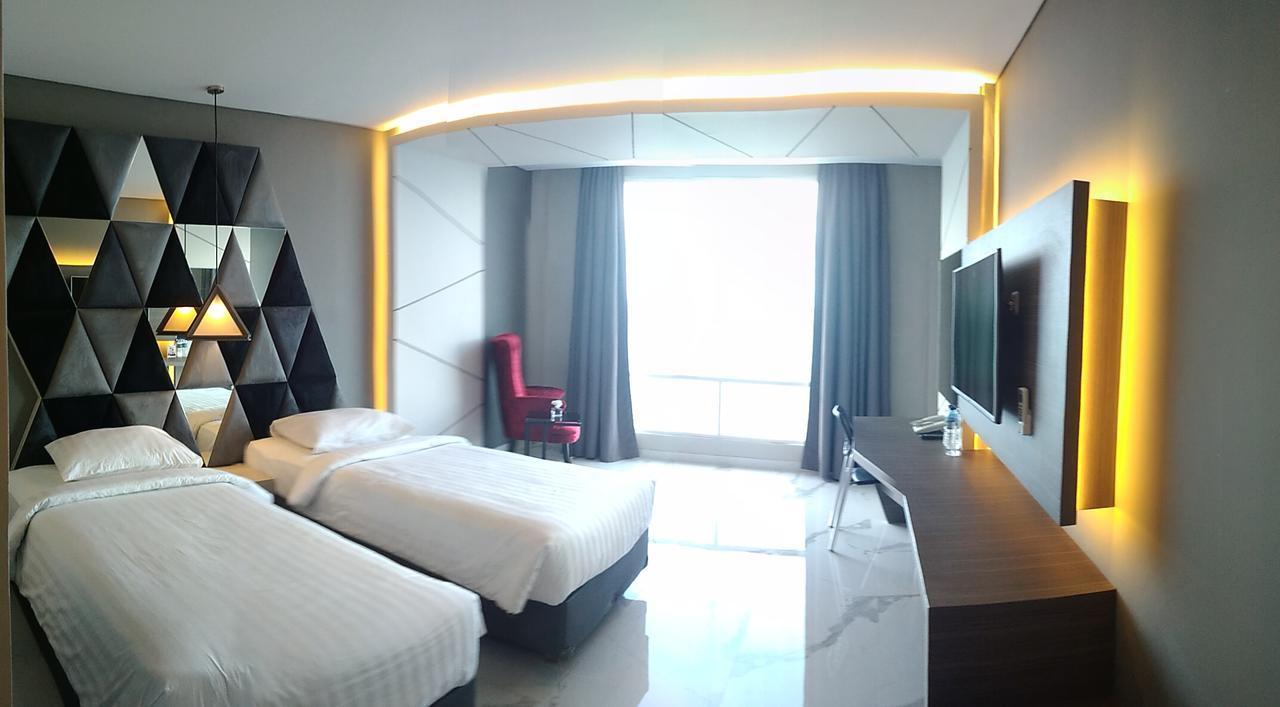 M Hotel Kupang Kupang  Exterior foto