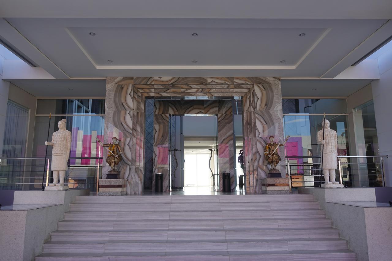 M Hotel Kupang Kupang  Exterior foto